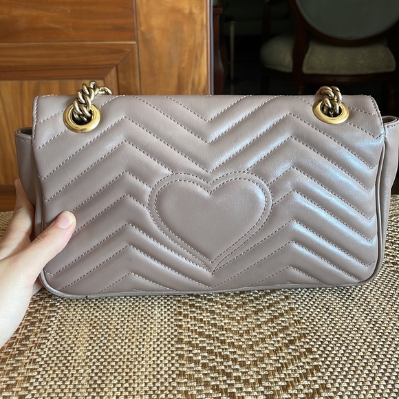 GG Marmont small matelassé shoulder bag - Picture 2 of 15